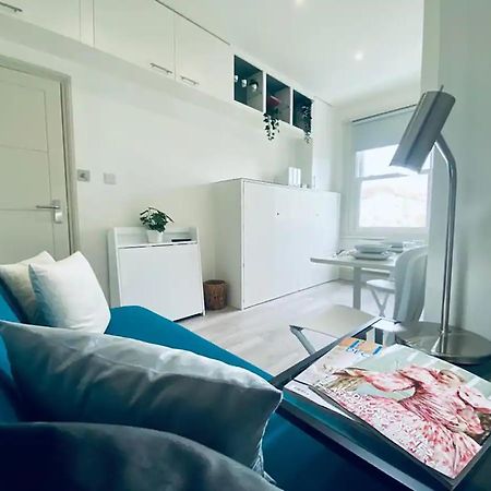 Apt 08 Beachside Beauty Central Studio Steps From Cafes Hove Buitenkant foto